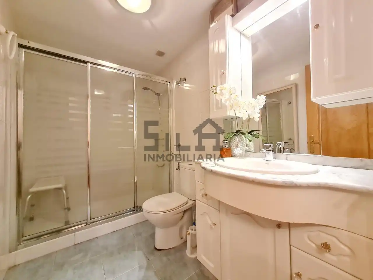 Baño de Casa o chalet en venta en Ourense Capital  con Calefacción, Jardín privado y Trastero