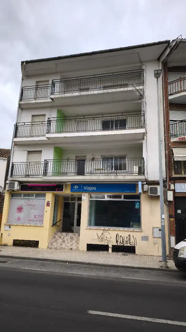 Mixt residencial en venda a Avenida Madrid 20, imagen 2