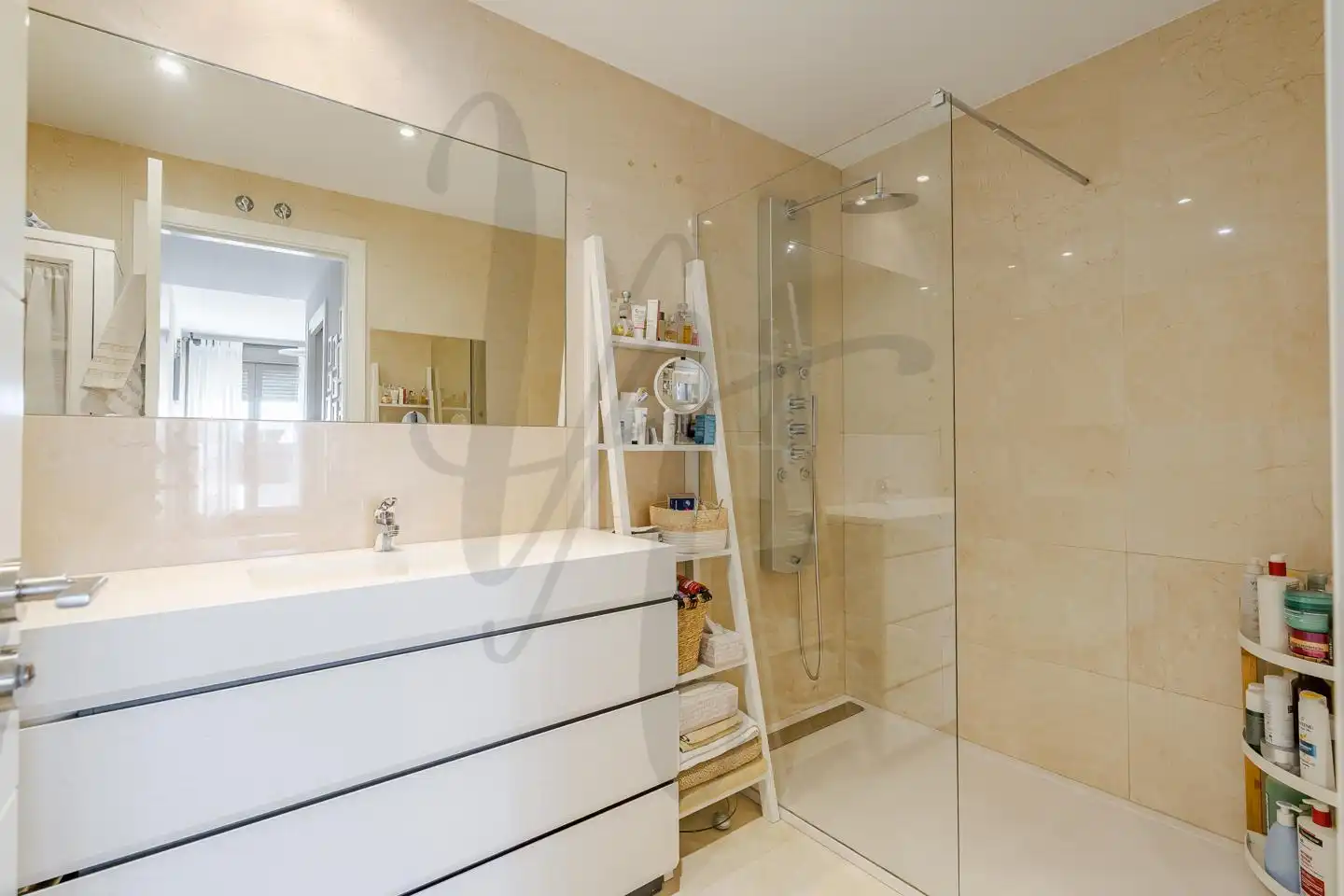 Baño de Ático en venta en San Sebastián de los Reyes con Aire acondicionado, Calefacción y Terraza
