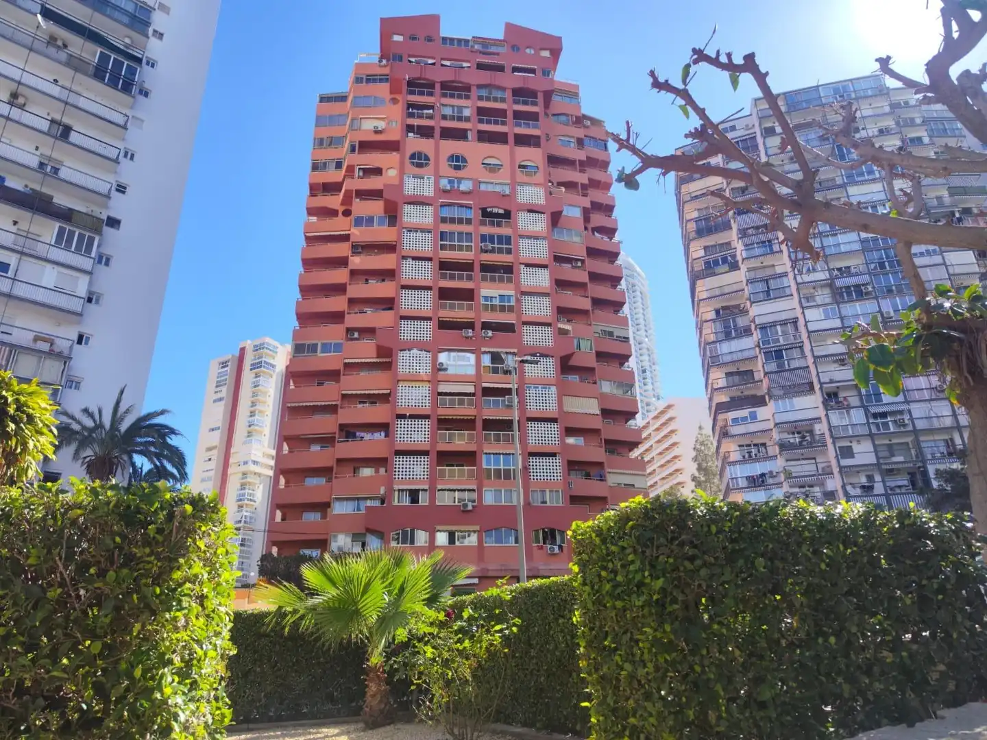 Vista exterior de Piso en venta en Benidorm con Aire acondicionado, Calefacción y Jardín privado