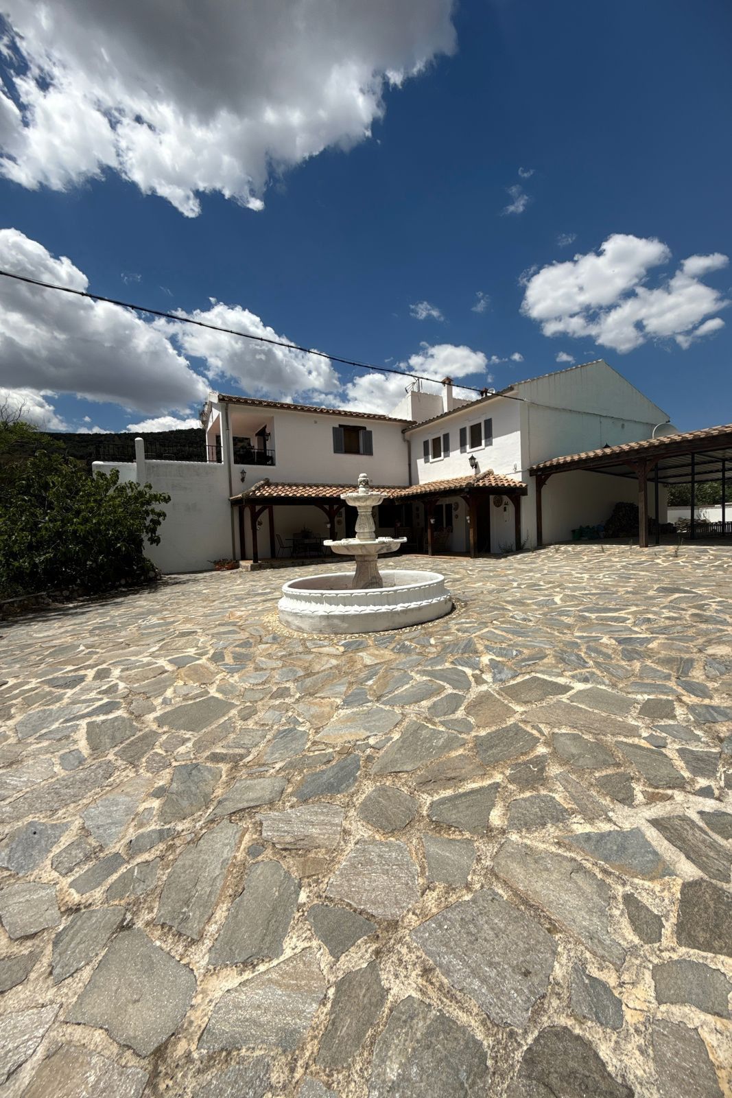 Vista exterior de Casa o xalet en venda en Algarinejo amb Aire condicionat, Jardí privat i Terrassa