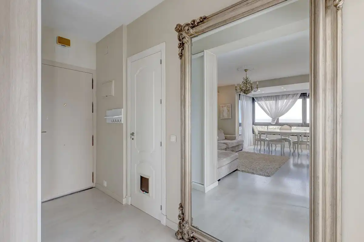 Apartamento en venta en Marbella con Aire acondicionado, Amueblado y Horno