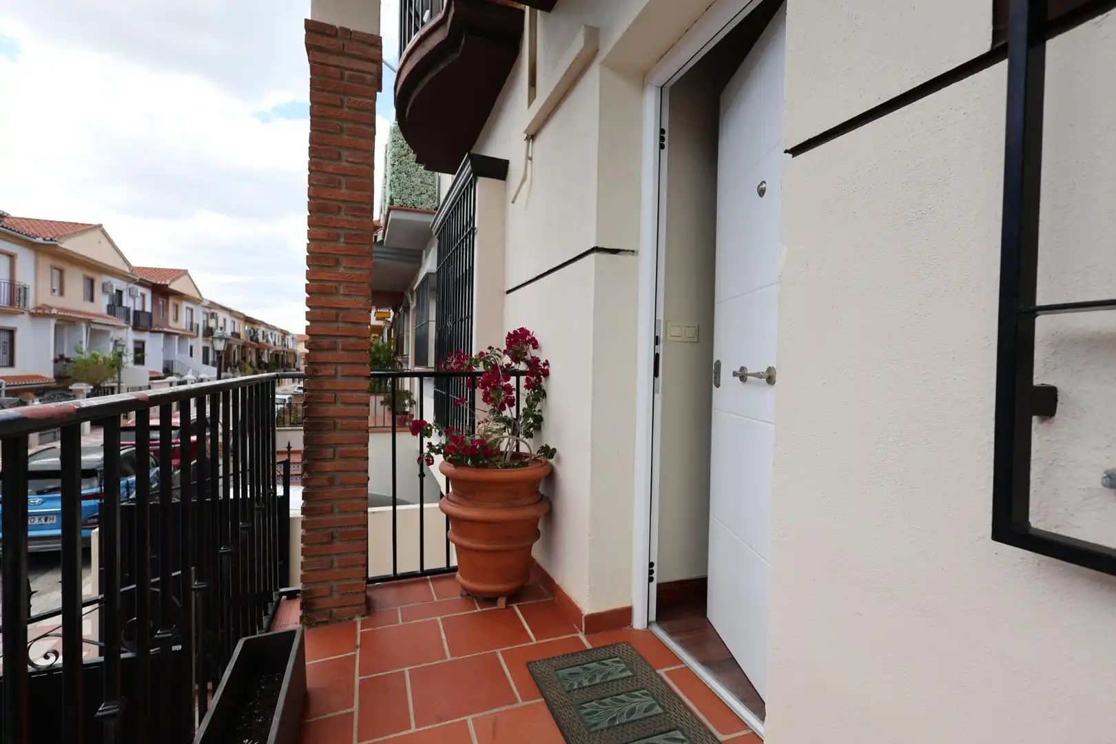 Terrassa de Casa adosada en venda en Cúllar Vega amb Calefacció, Jardí privat i Terrassa
