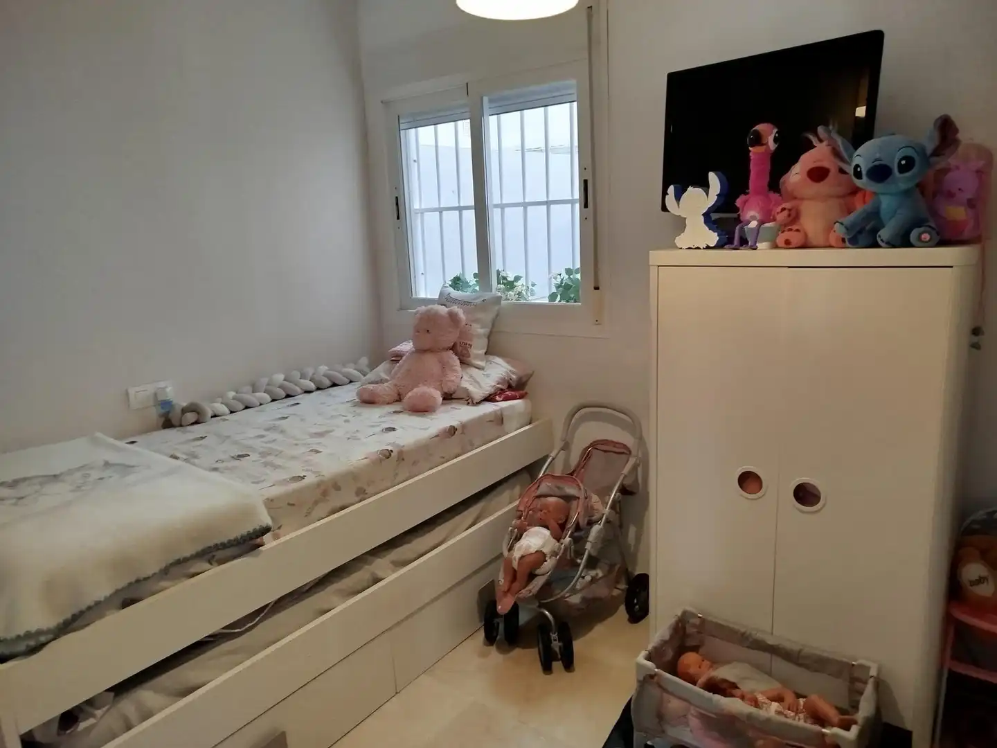 Bedroom of Flat for sale in Rincón de la Victoria  with Air Conditioner, Heating and Private garden