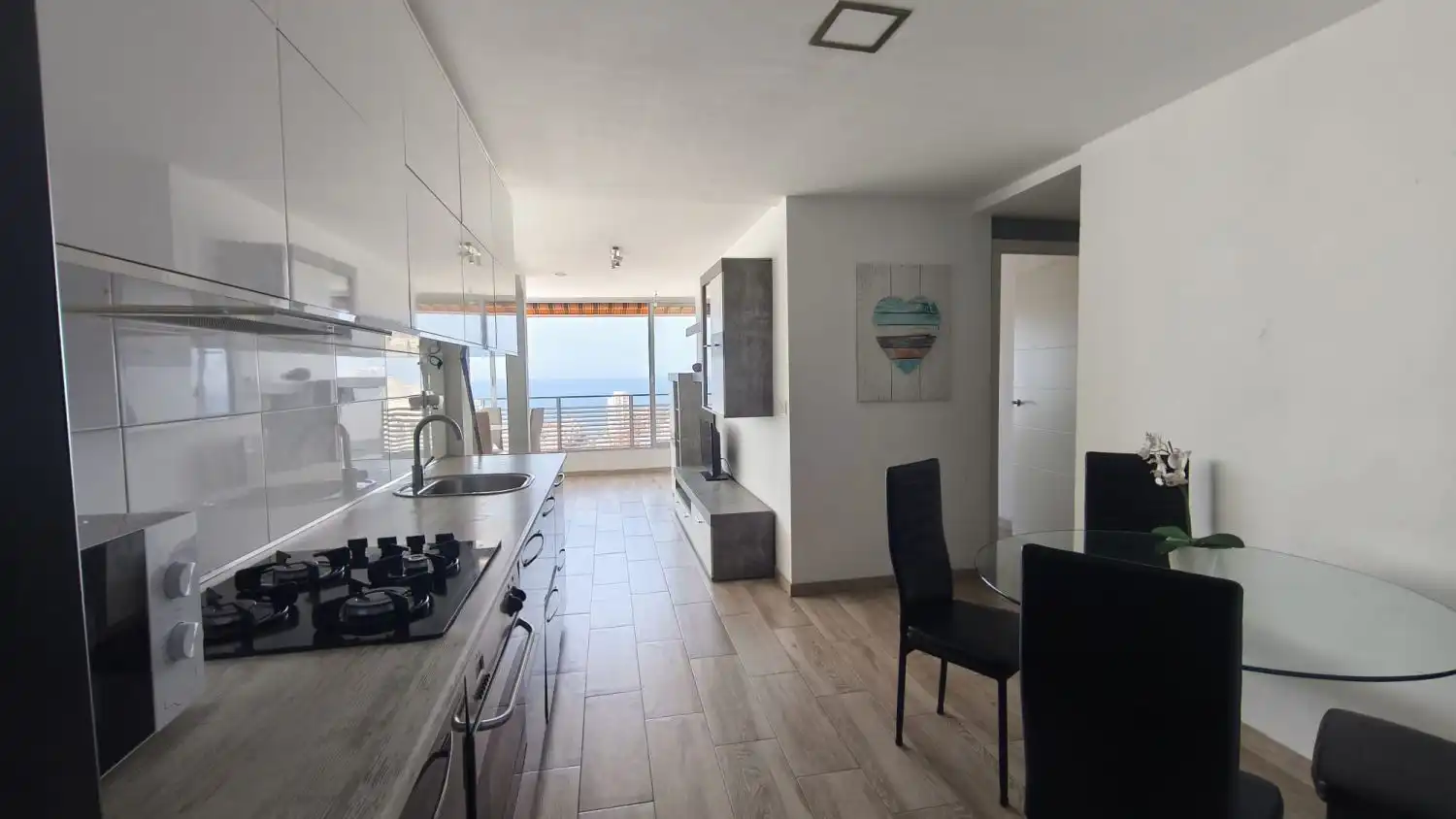 Küche von Wohnungen zur Miete in Benidorm mit Klimaanlage, Abstellraum und Möbliert