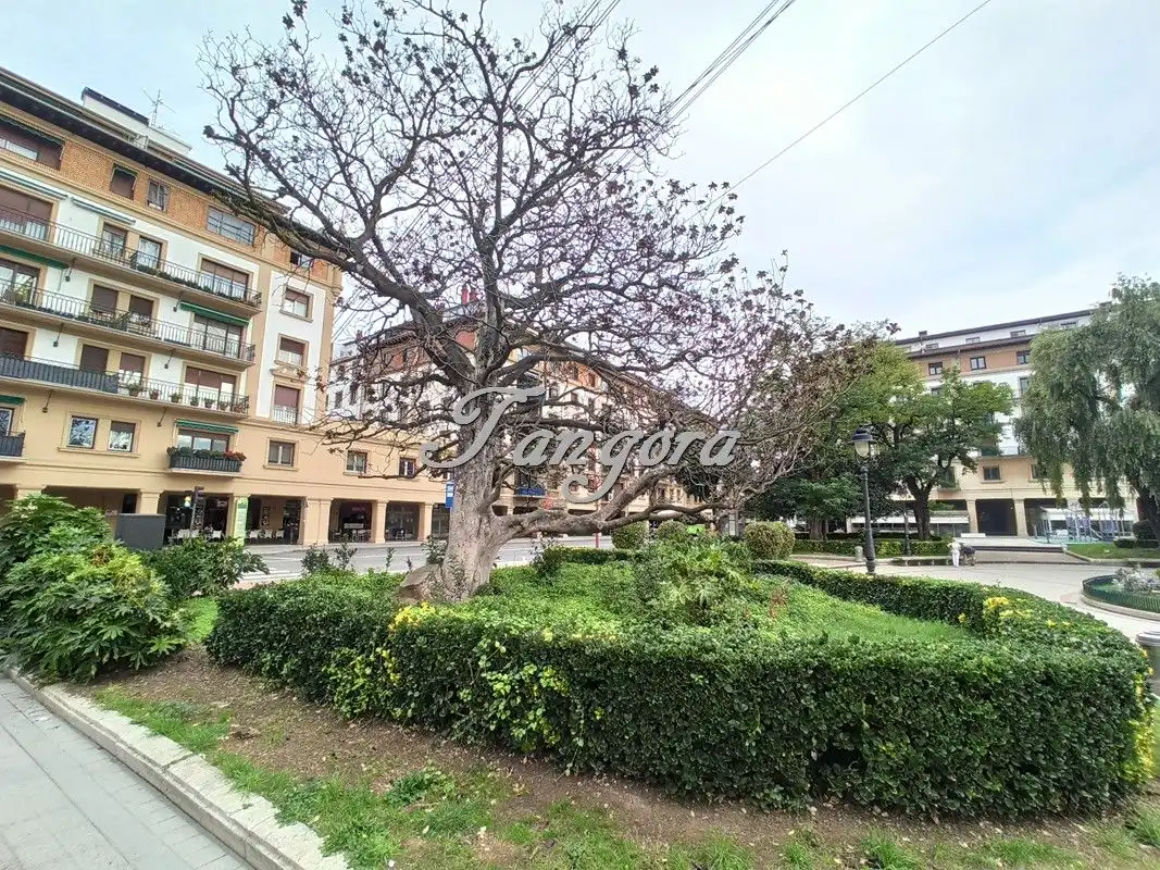 Piso con ascensor en venta en Plaza Puente, imagen 8