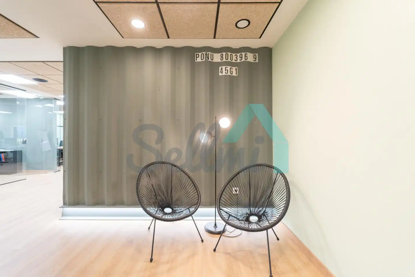 Office for rent in Ribera de Arriba  with Air Conditioner and Furnished