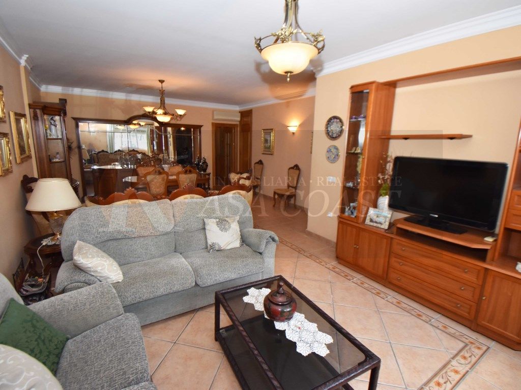 Living room of Flat for sale in Fuengirola  with Air Conditioner and Terrace