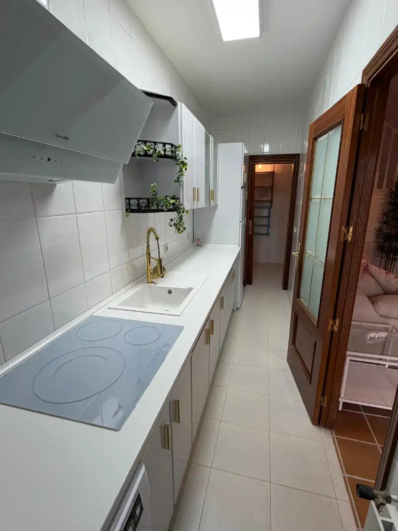 Cocina de Casa o chalet en venta en Navamorcuende con Calefacción, Terraza y Amueblado