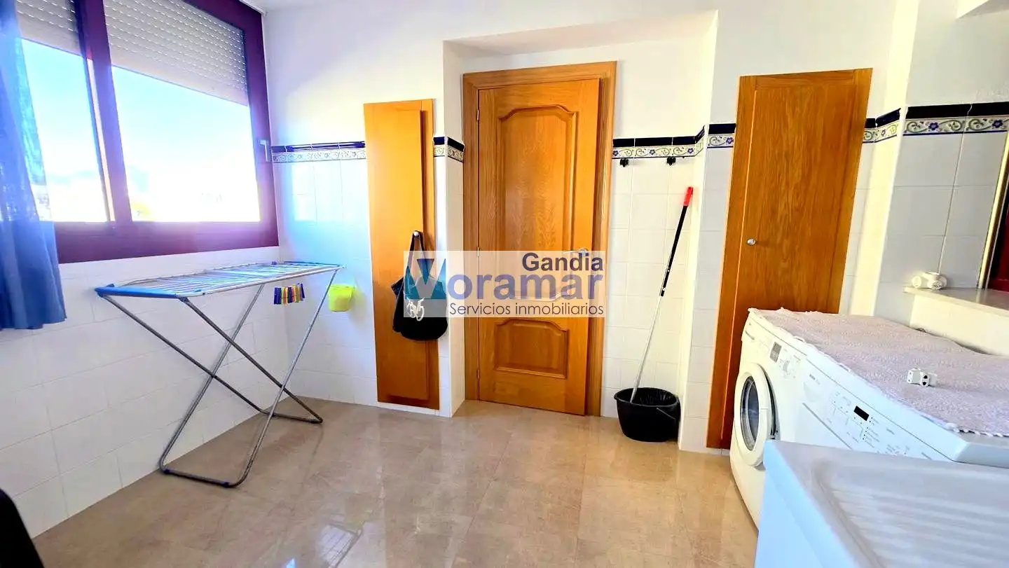 Apartament de lloguer en Gandia amb Aire condicionat, Terrassa i Moblat