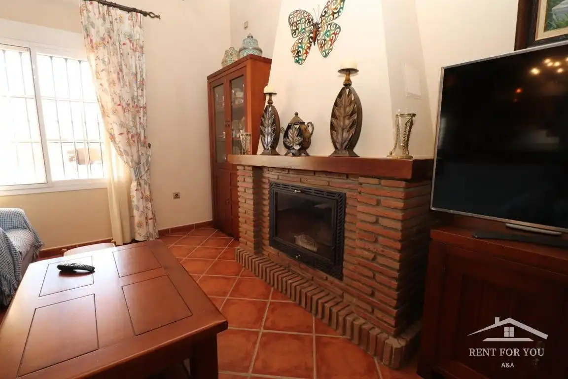 Sala d'estar de Casa o xalet de lloguer en Alhaurín El Grande amb Aire condicionat, Jardí privat i Terrassa