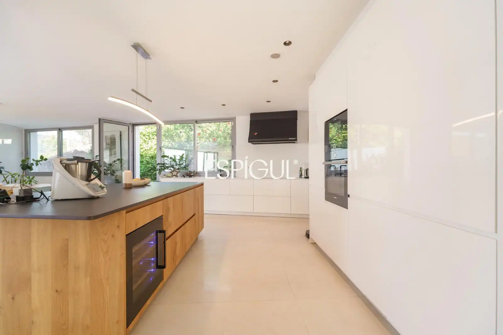 Cocina de Casa o chalet en venta en Vilassar de Dalt con Aire acondicionado, Calefacción y Jardín privado