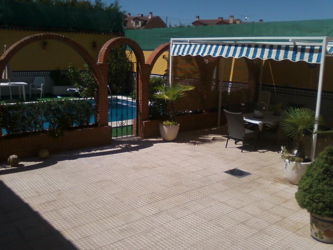 Terrace of House or chalet for sale in Navalcarnero  with Air Conditioner, Private garden and Terrace