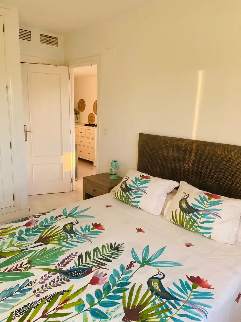 Habitación de Piso de alquiler en Alicante / Alacant con Aire acondicionado, Amueblado y Piscina comunitaria