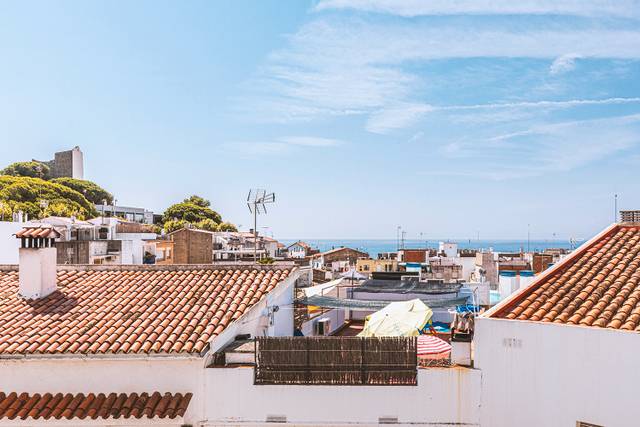 Casa adosada en Venta en Centre