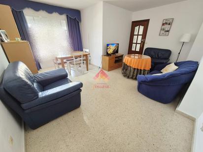 Living room of Flat for sale in Ronda  with Terrace and Storage room