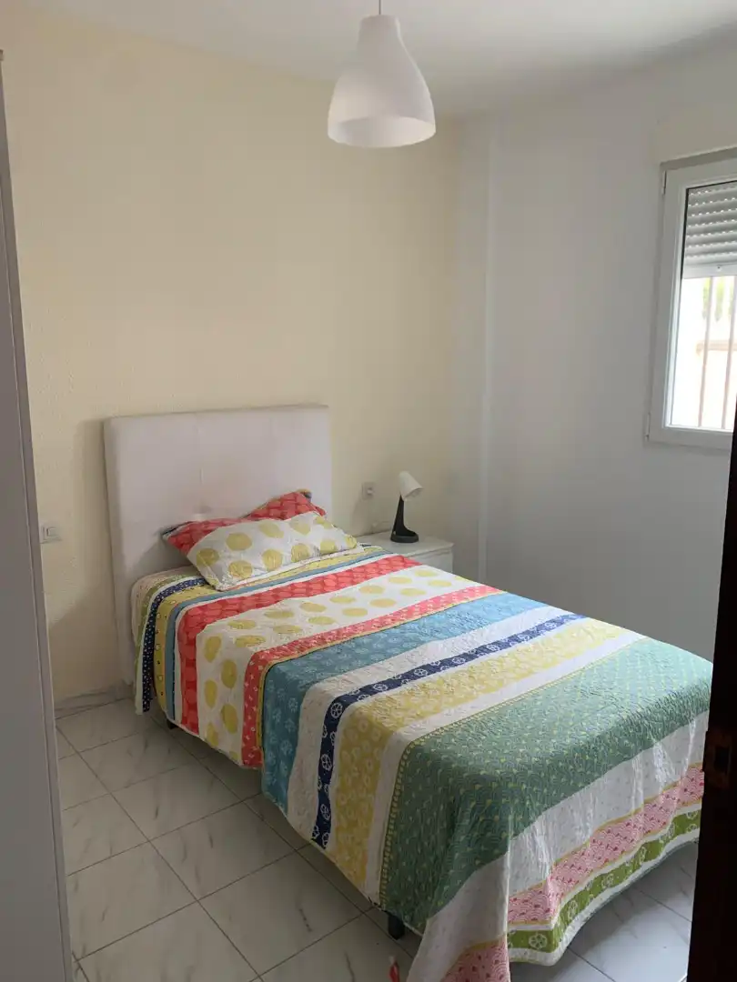 Habitación de Piso en venta en Loja con Aire acondicionado, Amueblado y Horno