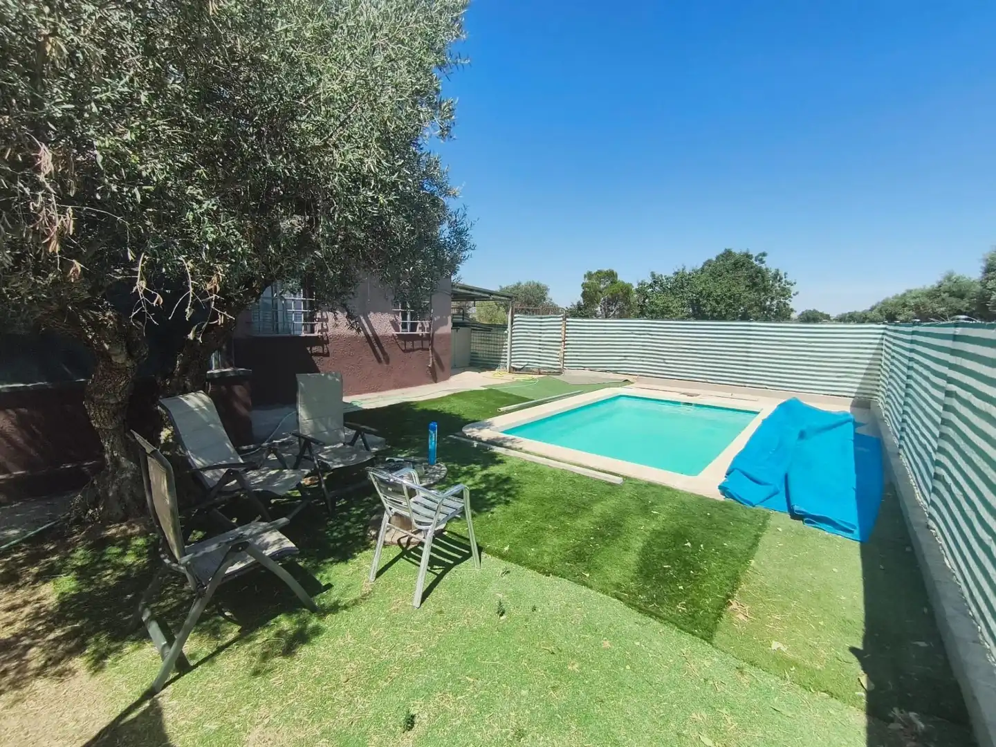 Swimming pool of Country homes for sale in Illescas  with Swimming Pool and Alarm