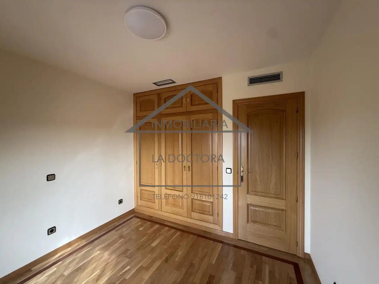 Schlafzimmer von Einfamilien-Reihenhaus zur Miete in Navalcarnero mit Heizung, Privatgarten und Terrasse