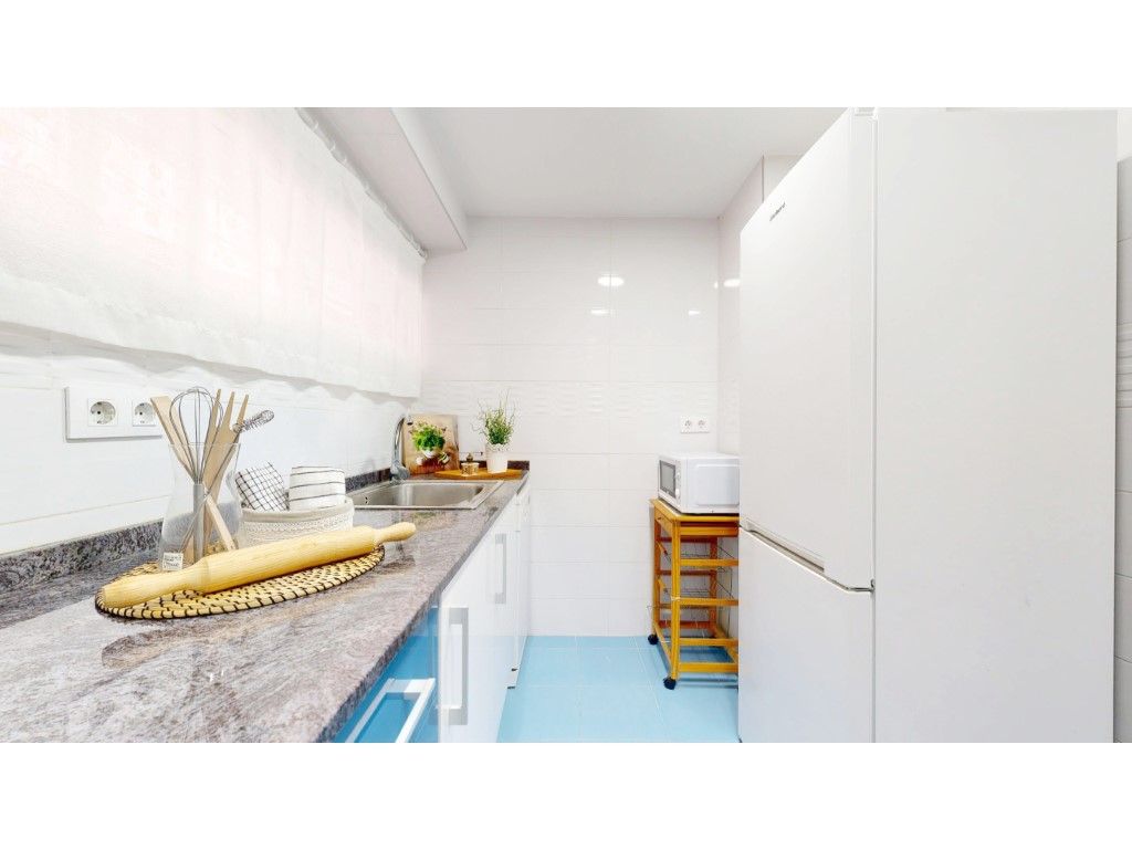 Cuina de Pis en venda en Torrent amb Moblat i Balcó