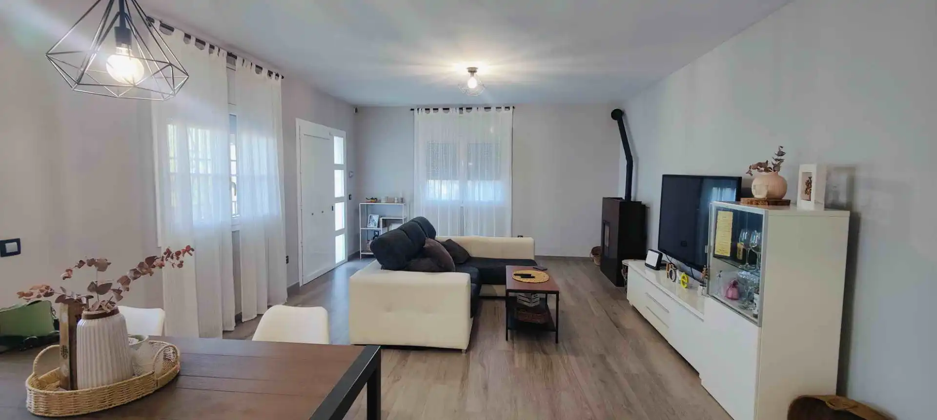 Sala de estar de Casa o chalet en venta en Vallirana con Calefacción, Jardín privado y Terraza