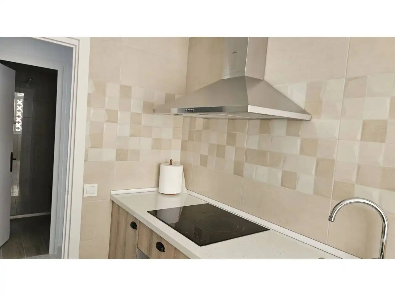 Cocina de Piso de alquiler en Vilanova i la Geltrú con Jardín privado, Terraza y Amueblado
