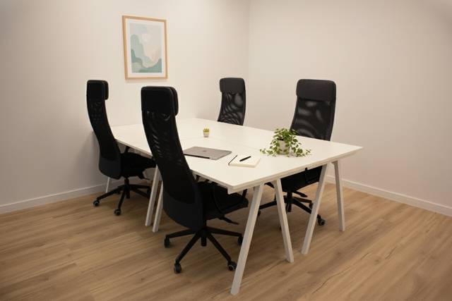 Oficina en Alquiler en Avenida de Manoteras, 24 en Virgen del Cortijo - Manoteras