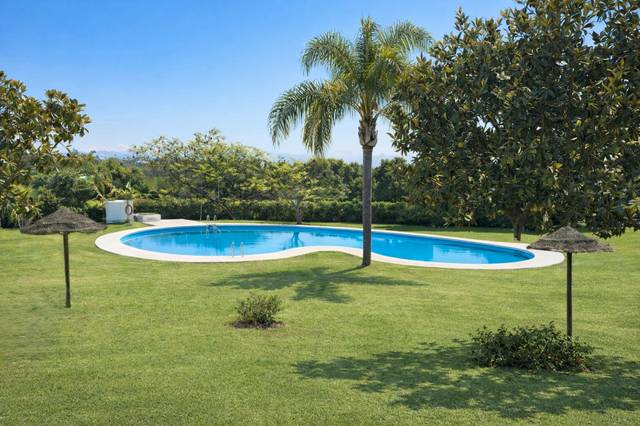 Casa adosada en Alquiler en Calle Monte Biarritz en Nueva Atalaya