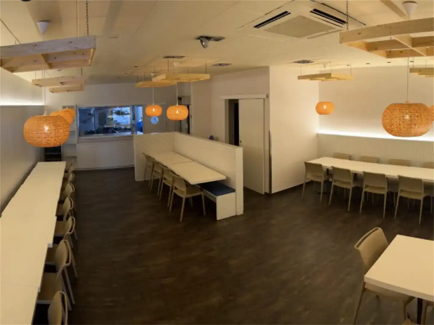 Commercial properties for rent in Avinguda del Cavall Bernat, Centre - Platja
