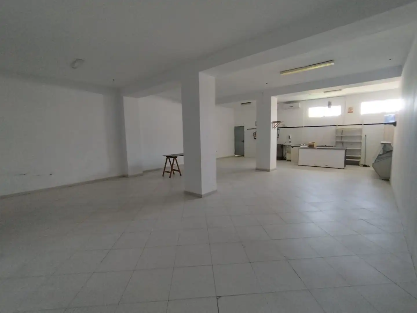 Local en venta en FONTANILLA, 22, Beas