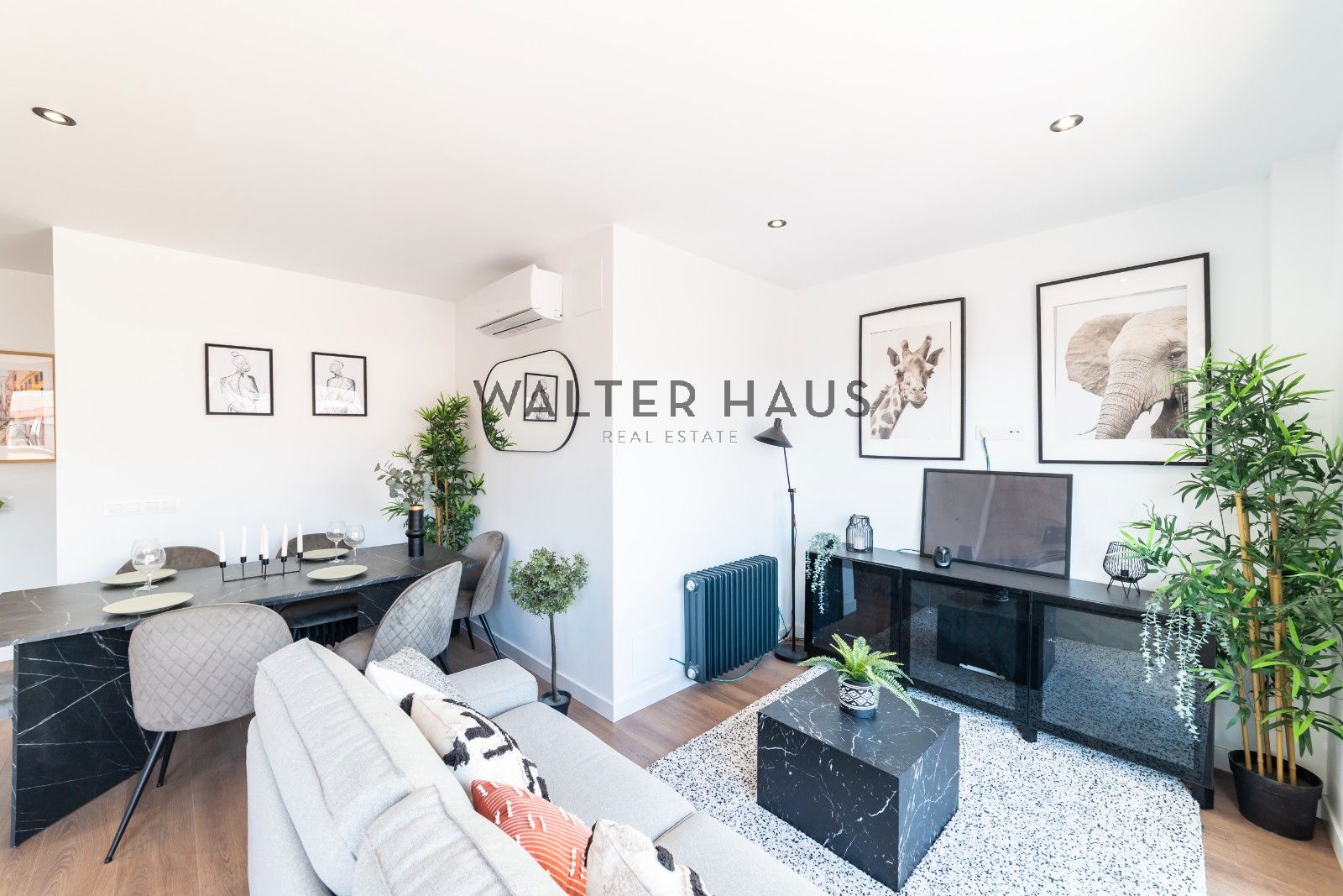 Living room of Attic for sale in  Madrid Capital  with Air Conditioner, Heating and Terrace