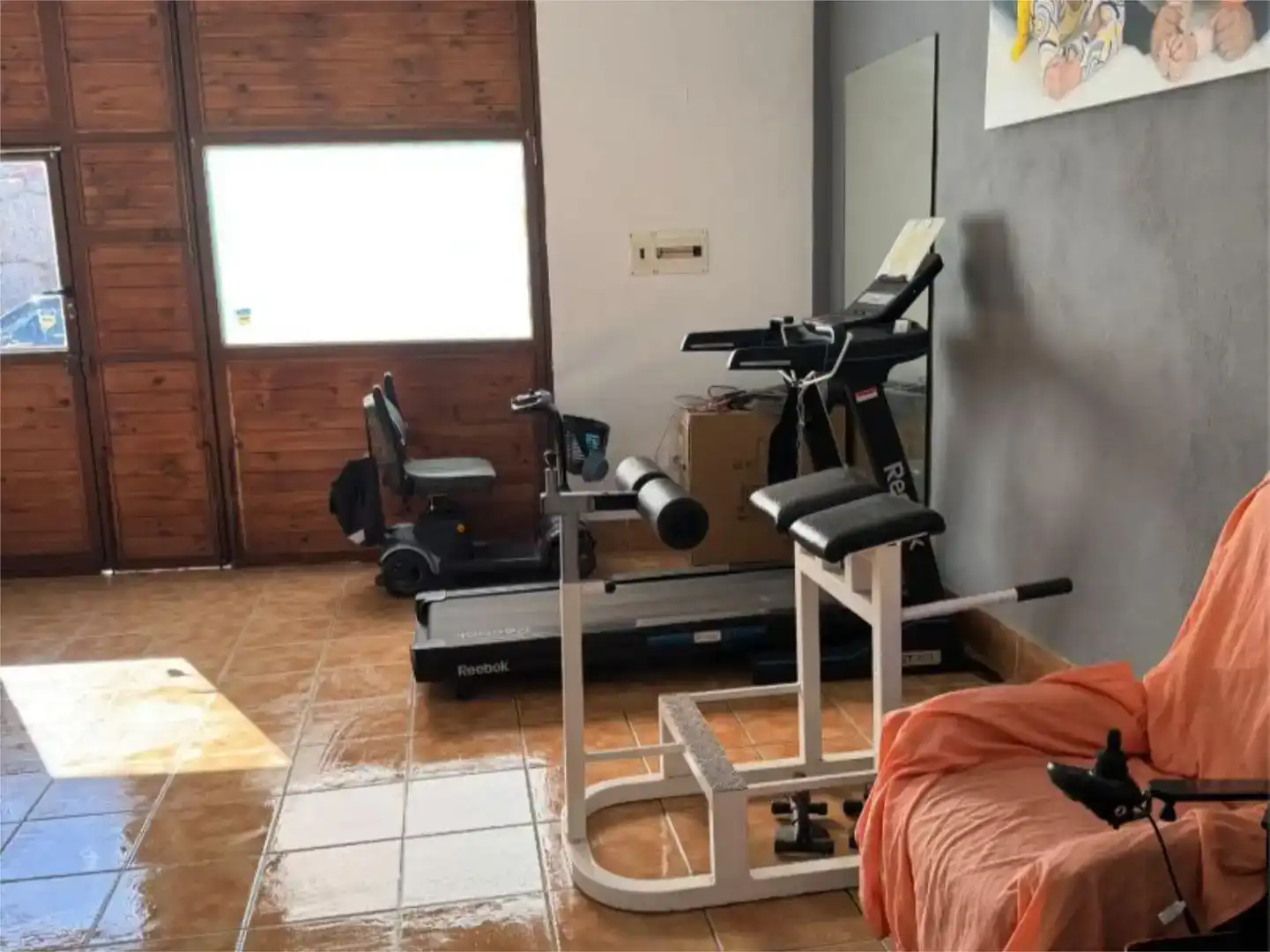 Flat for sale in Potries  with Air Conditioner, Private garden and Storage room