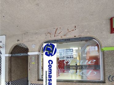 Locale commerciale in affitto a Martos