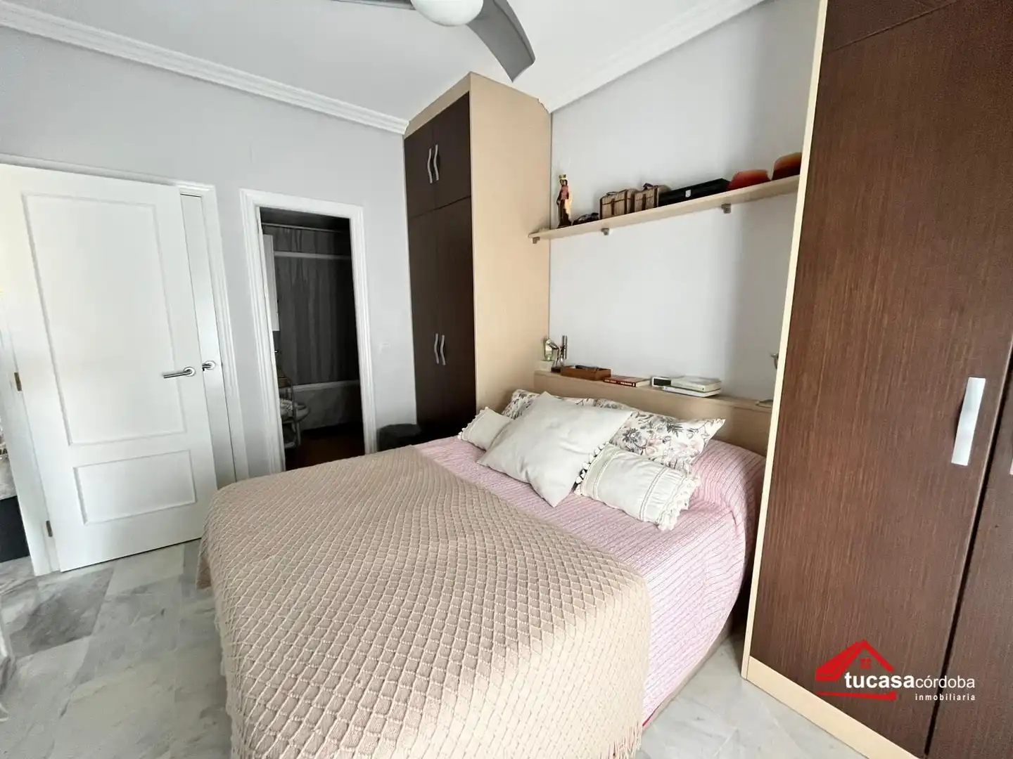Bedroom of Flat for sale in Córdoba  with Air Conditioner and Terrace