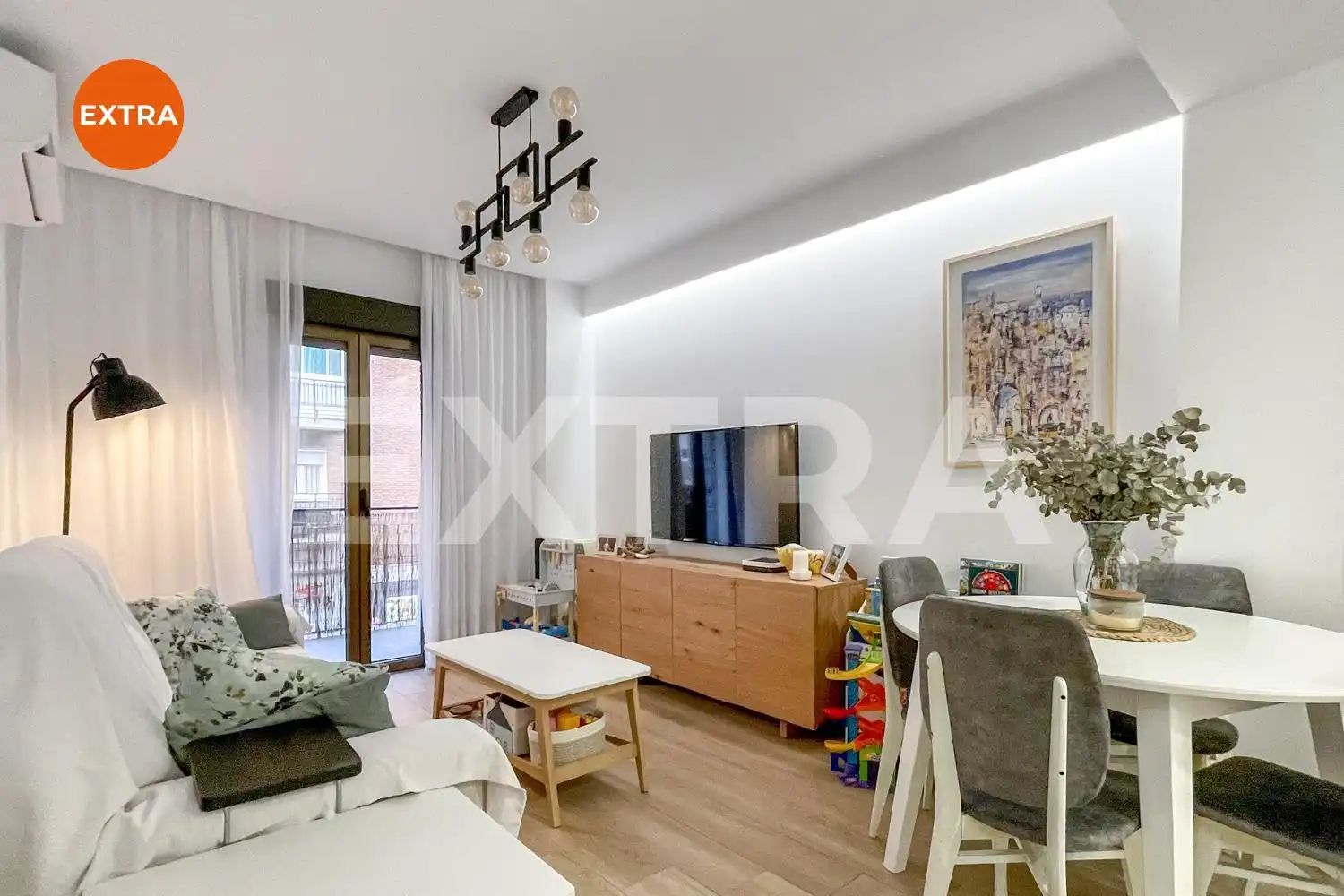 Wohnung mit Terrasse zum Verkauf in Calle General Margallo