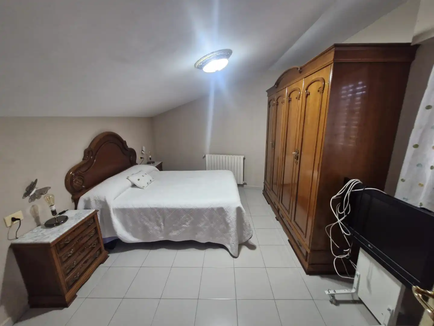 Habitación de Casa o chalet de alquiler en Ourense Capital  con Calefacción, Parquet y Terraza