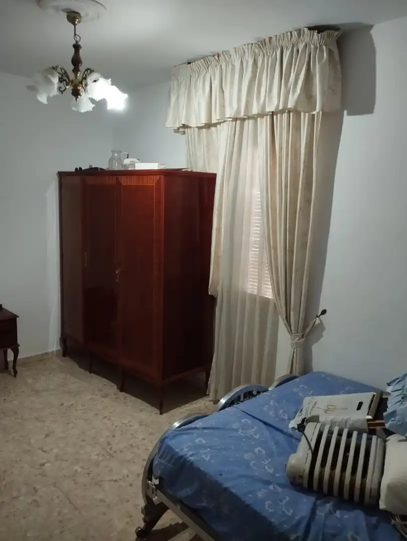 Dormitori de Casa o xalet en venda en Monturque