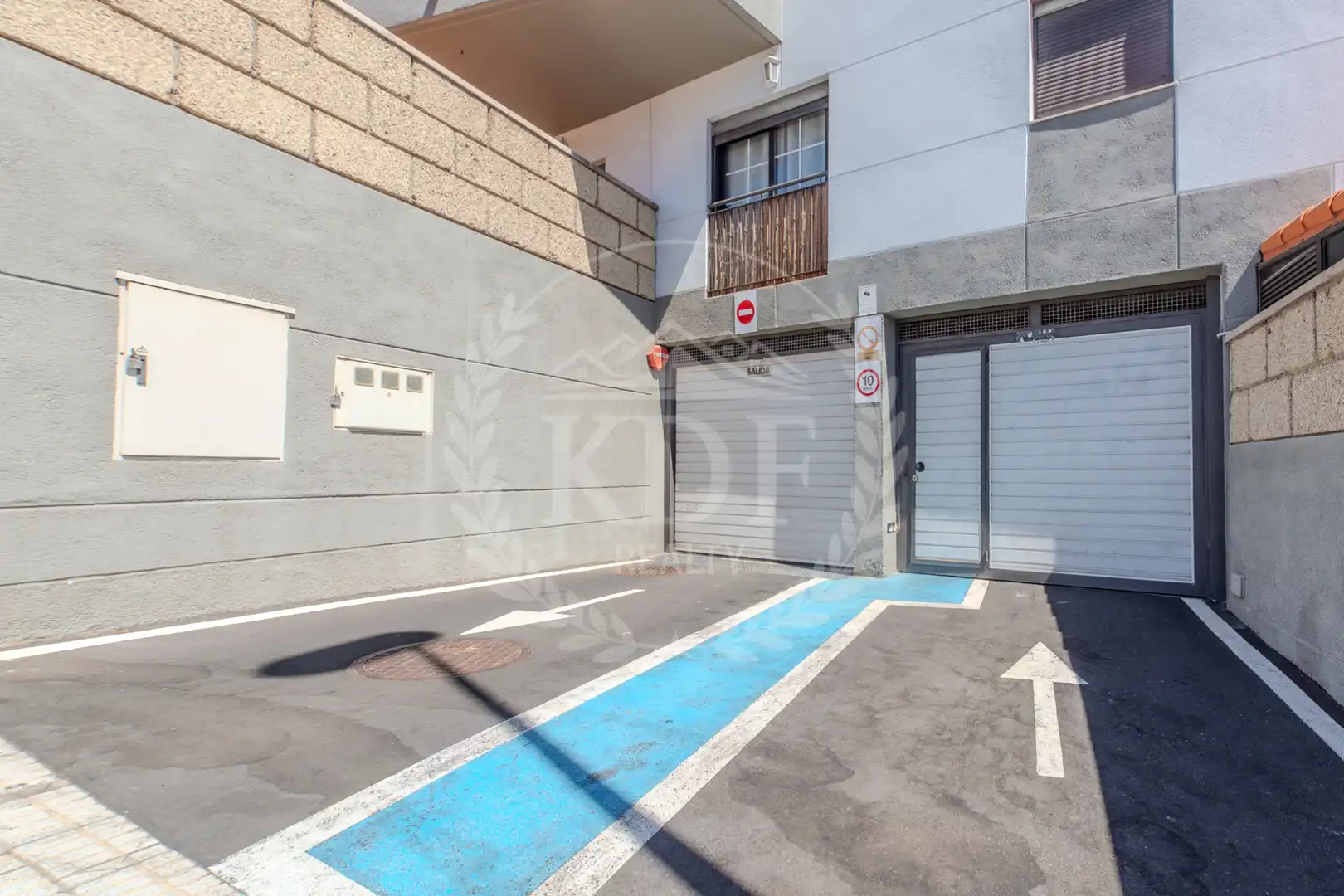 Aparcament de Garatge en venda en Candelaria amb Alarma