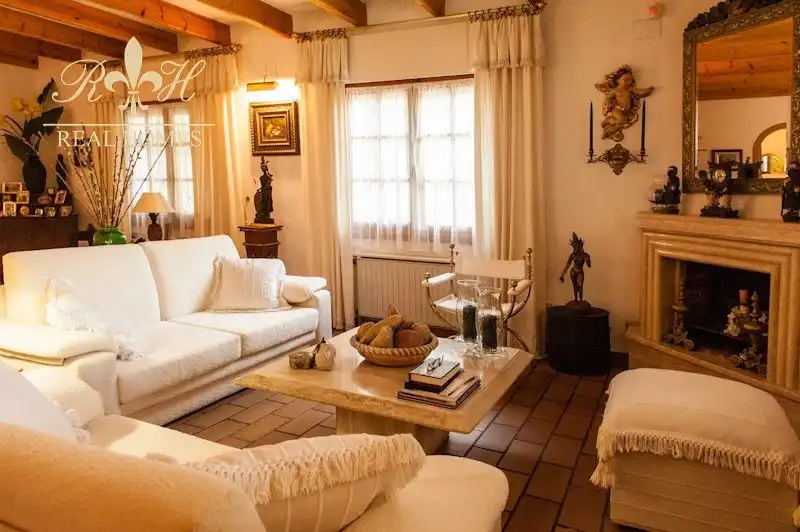 Living room of Houses for sale in L'Alfàs del Pi  with Air Conditioner, Terrace and Swimming Pool