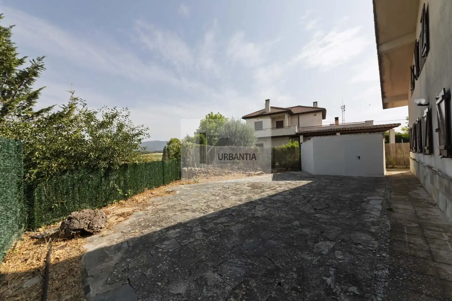 Vista exterior de Casa o xalet en venda en Olóriz / Oloritz amb Aire condicionat, Calefacció i Jardí privat