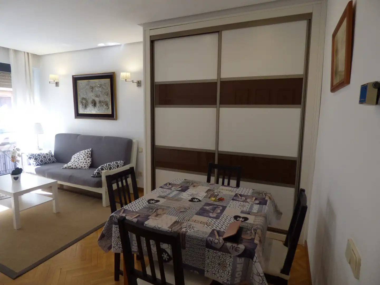 Dining room of Flat for rent in Madrid  with Air Conditioner, Heating and Furnished