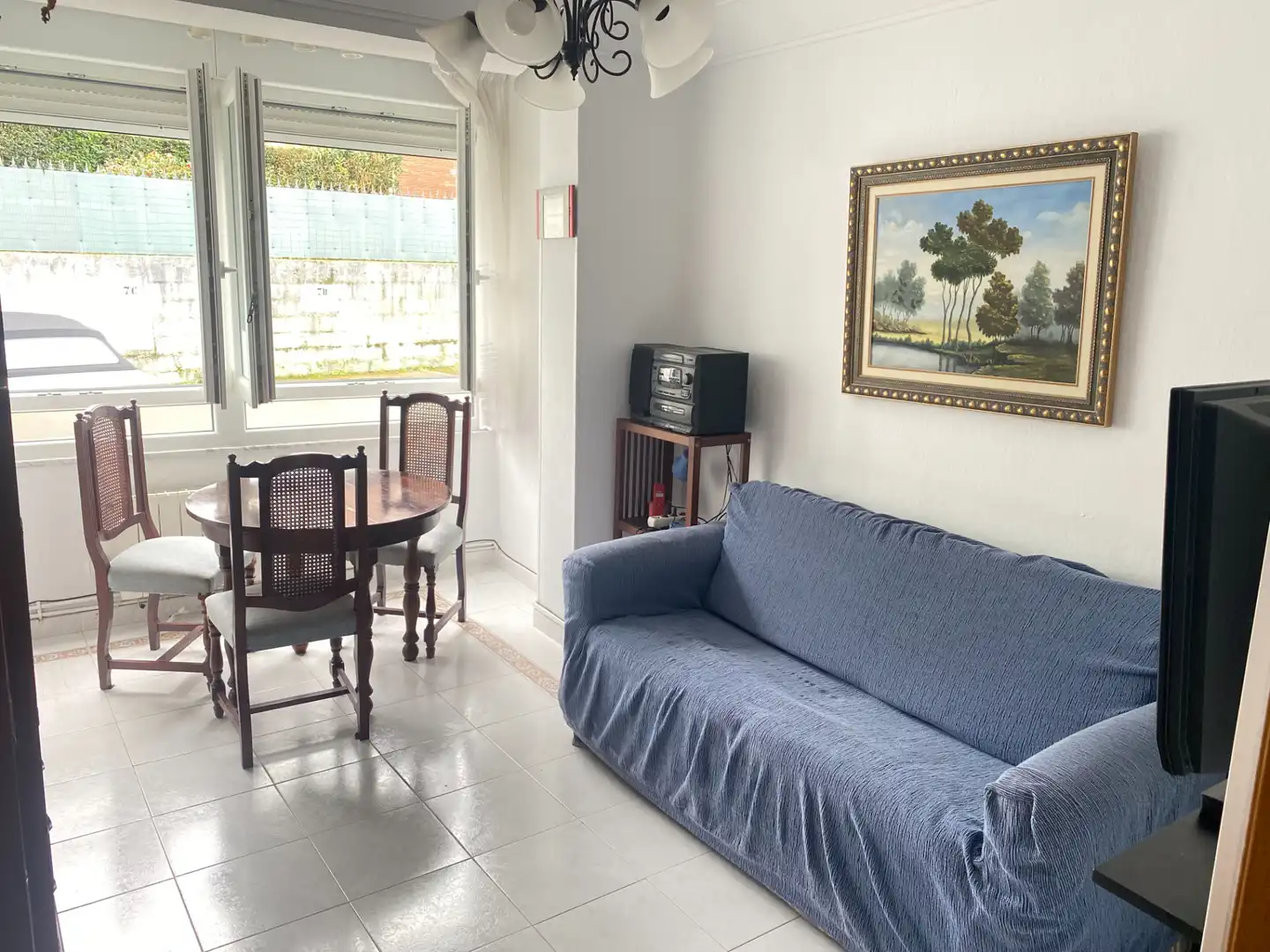 Sala de estar de Piso en venta en Santander con Calefacción, Parquet y Amueblado