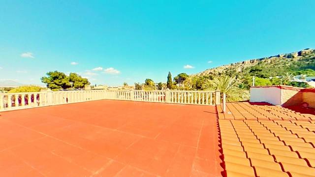 Casa-chalet en Venta en  Calle Badajoz 7, 7 en Vistahermosa