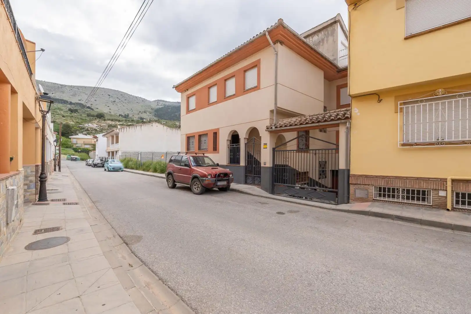 Vista exterior de Casa o chalet en venta en Alfacar con Terraza