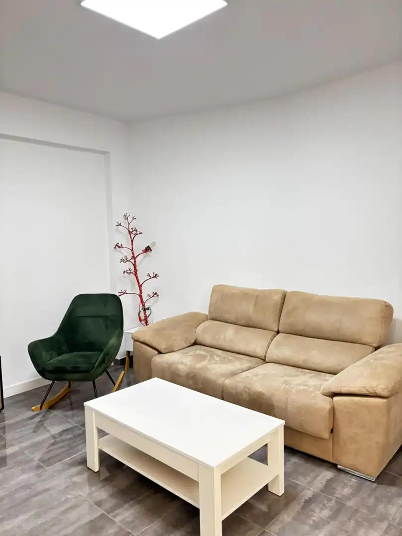 Apartment with terrace to rent in Ciudad Jardín - Tagarete - El Zapillo, imagen 23