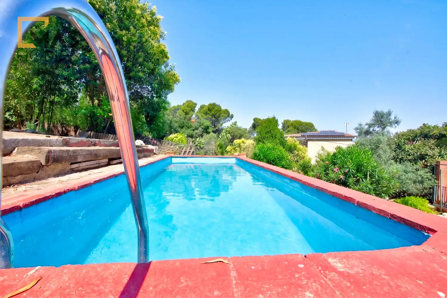 Piscina de Casa o xalet en venda en Sant Cugat del Vallès amb Jardí privat i Piscina