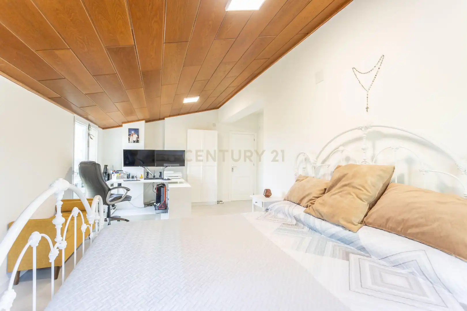 Villa con terrazza in vendita a REINES, imagen 25