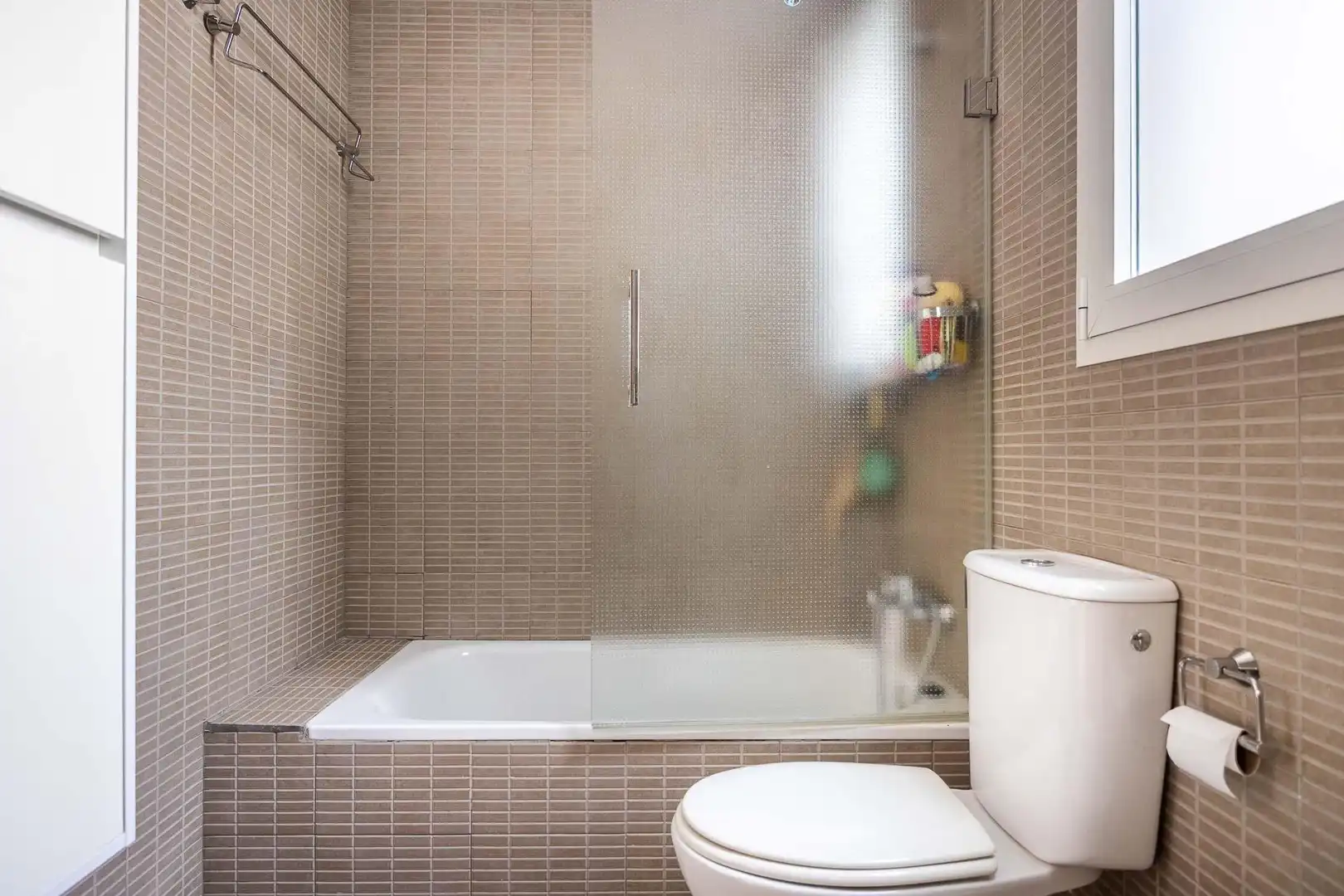 Bany de Pis en venda en Sevilla amb Aire condicionat, Calefacció i Traster