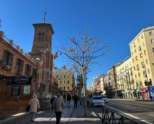 Vista exterior de Pis en venda en  Madrid Capital amb Calefacció, Terrassa i Alarma