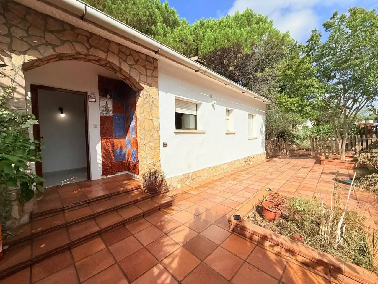 Vista exterior de Casa o xalet en venda en Riells i Viabrea amb Jardí privat i Terrassa